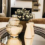Appartement Xenos *